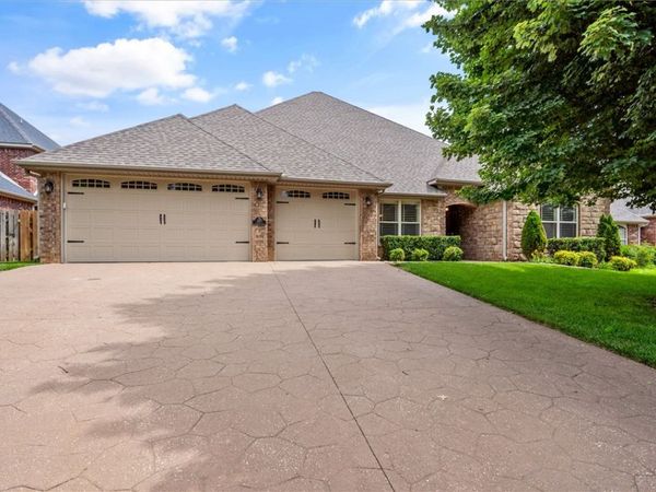 1671 Foxboro Court , Bentonville, AR 72713
