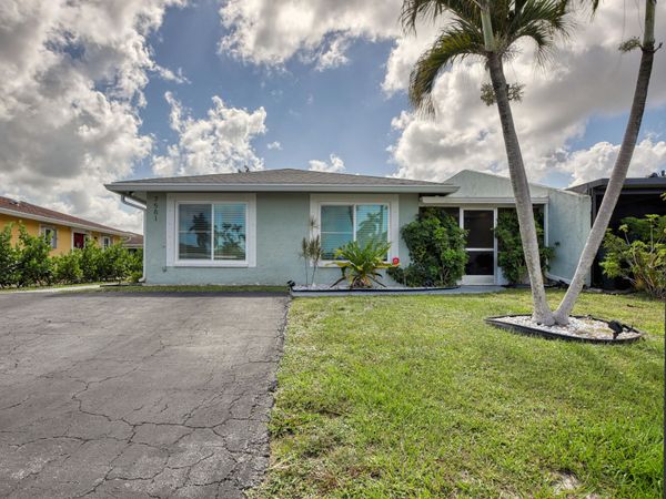 7581 Deuce Lane, Greenacres, FL 33467