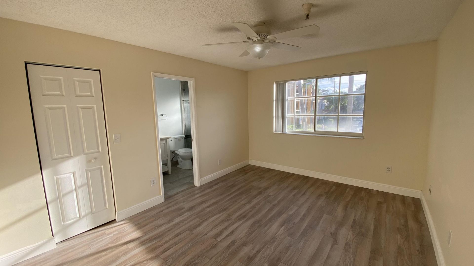 117 Yacht Club Way, Unit 111, Hypoluxo, FL 33462 Photo