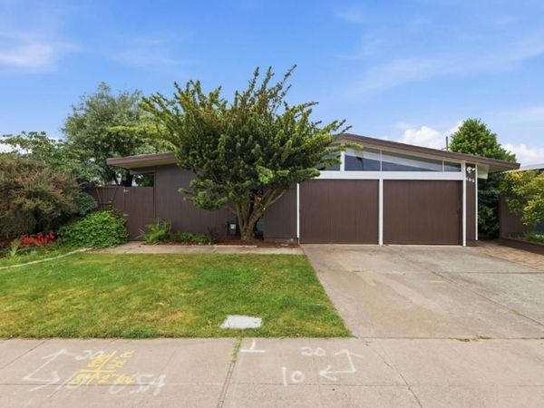 692 Edna Way, San Mateo, CA 94402
