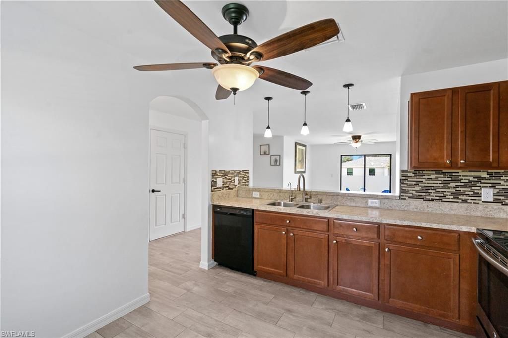 336 NE 30th Ter , Cape Coral, FL 33909 Photo