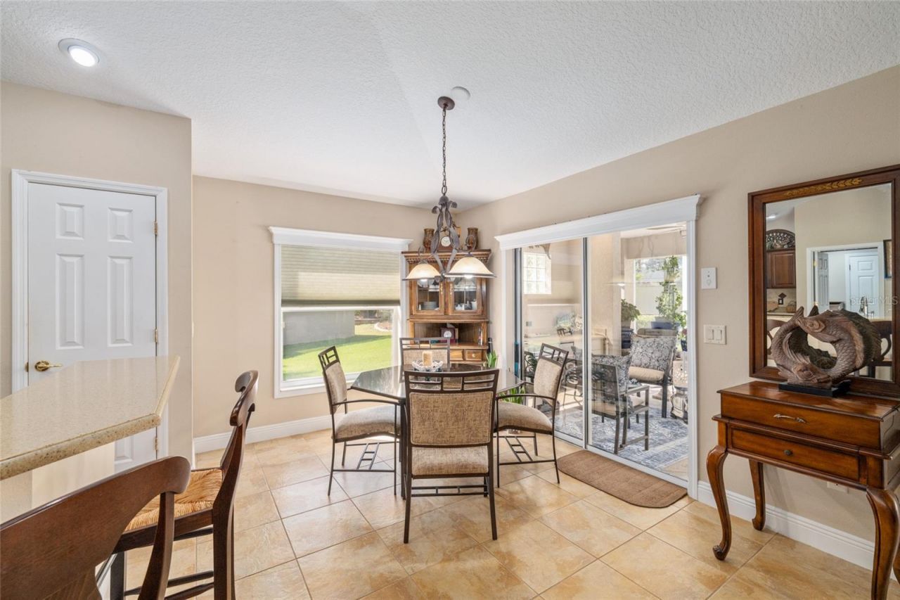 2741 Persimmon Loop, The Villages, FL 32162 Photo