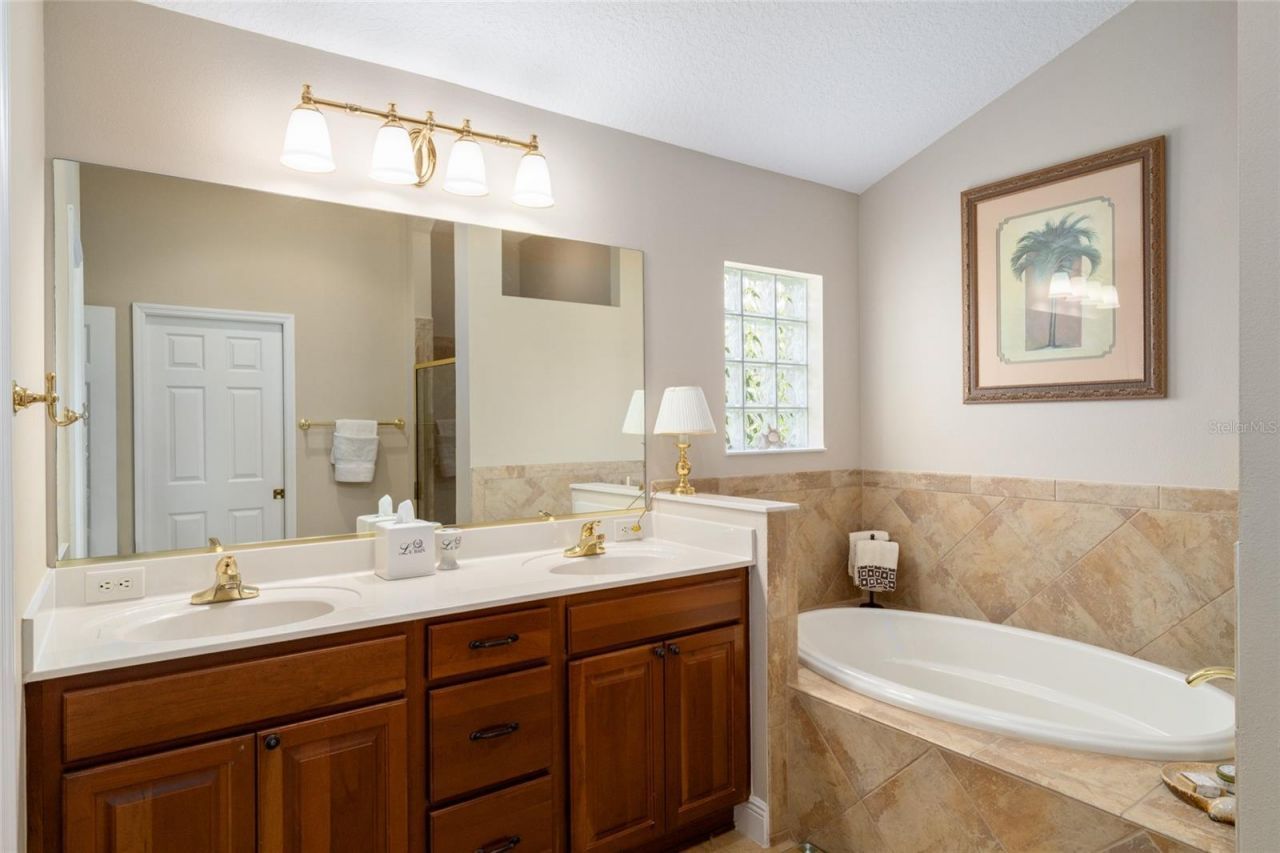 2741 Persimmon Loop, The Villages, FL 32162 Photo
