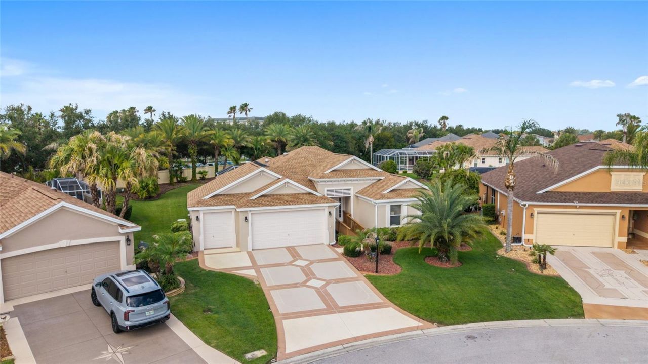 2741 Persimmon Loop, The Villages, FL 32162 Photo