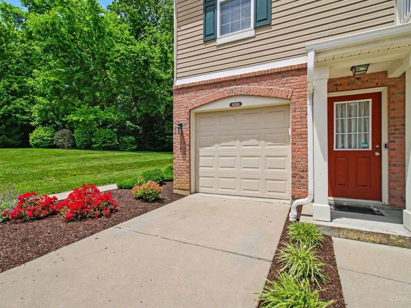 1028 Lost Crossing, Springfield Twp., OH 45231 Photo 2