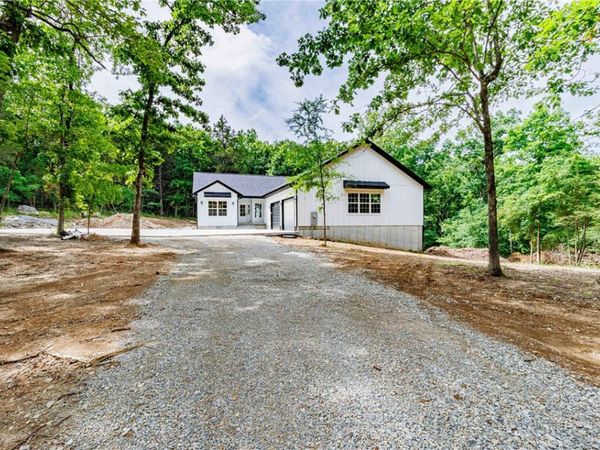 201 Cardinal Terrace, Bull Shoals, AR 72619