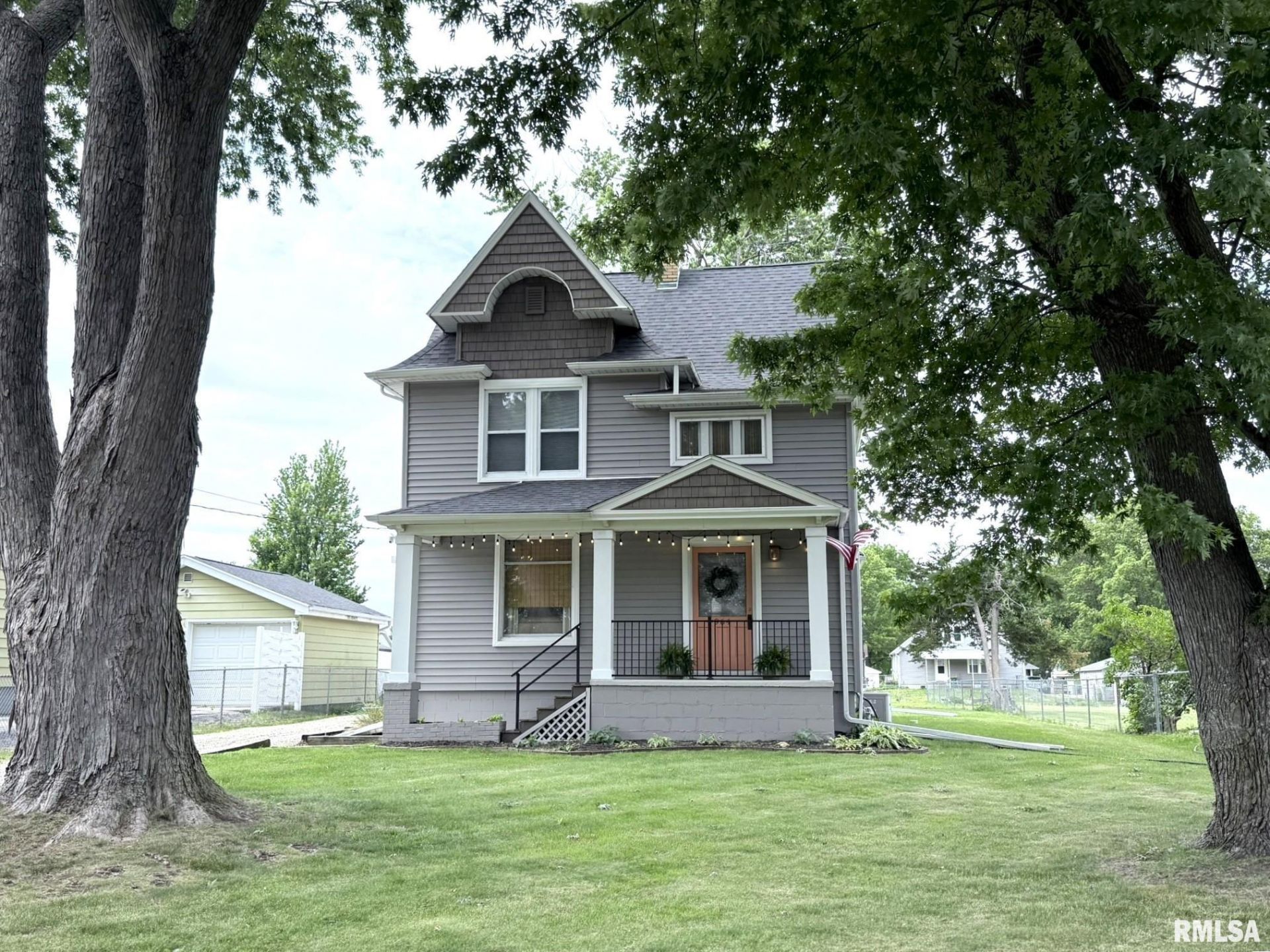 964 Pine Street, Galesburg, IL 61401 Main Photo