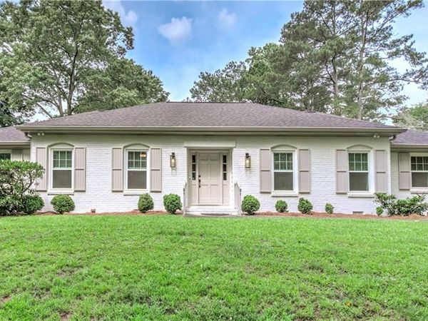 7350 Hunters Branch Drive , Atlanta, GA 30328