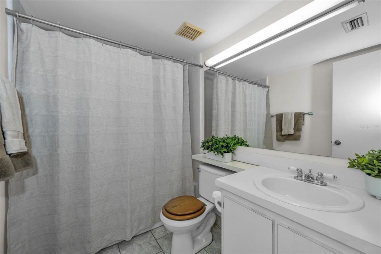 2687 Pine Ridge Way S, Unit B2, Palm Harbor, FL 34684 Photo