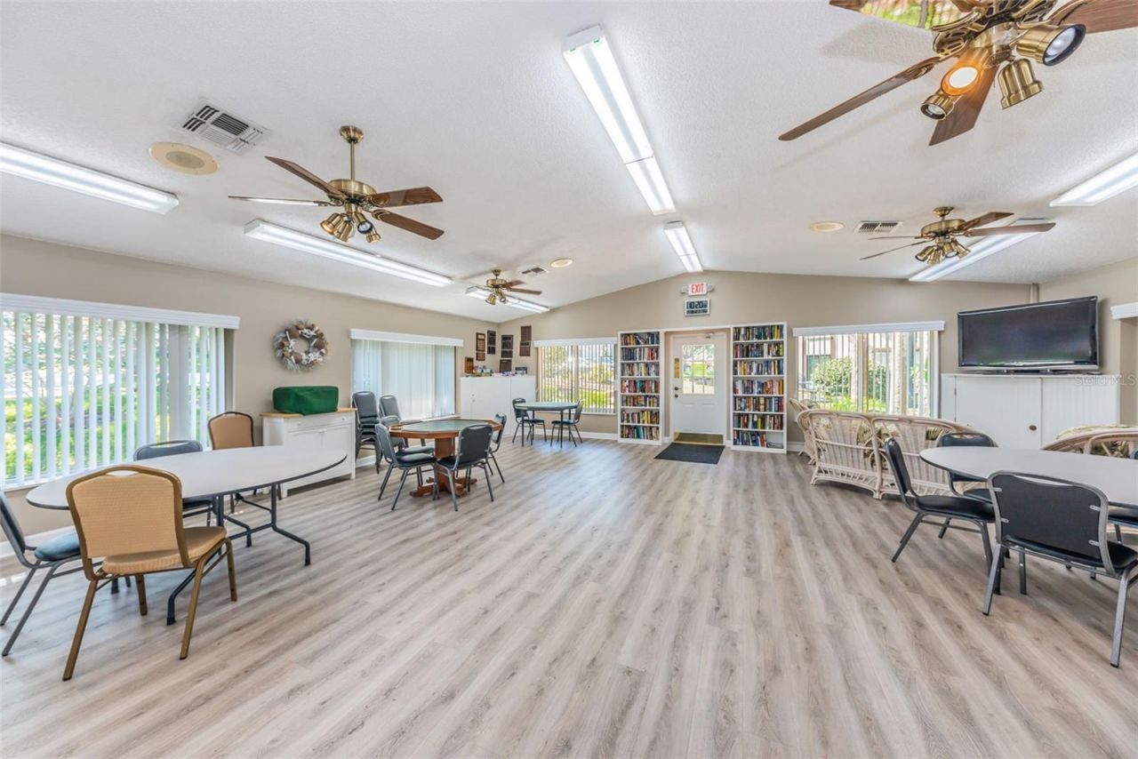 2687 Pine Ridge Way S, Unit B2, Palm Harbor, FL 34684 Photo