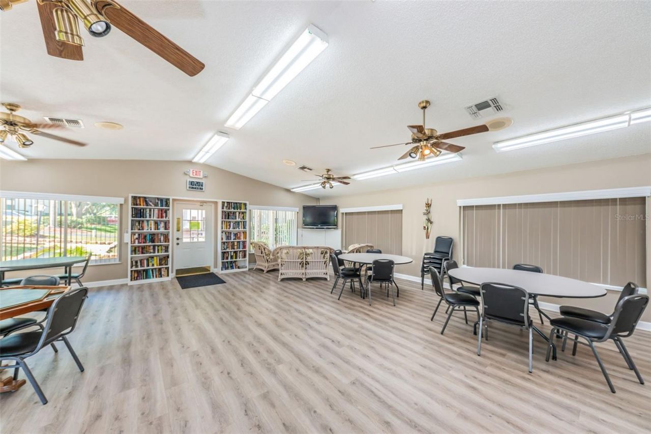 2687 Pine Ridge Way S, Unit B2, Palm Harbor, FL 34684 Photo