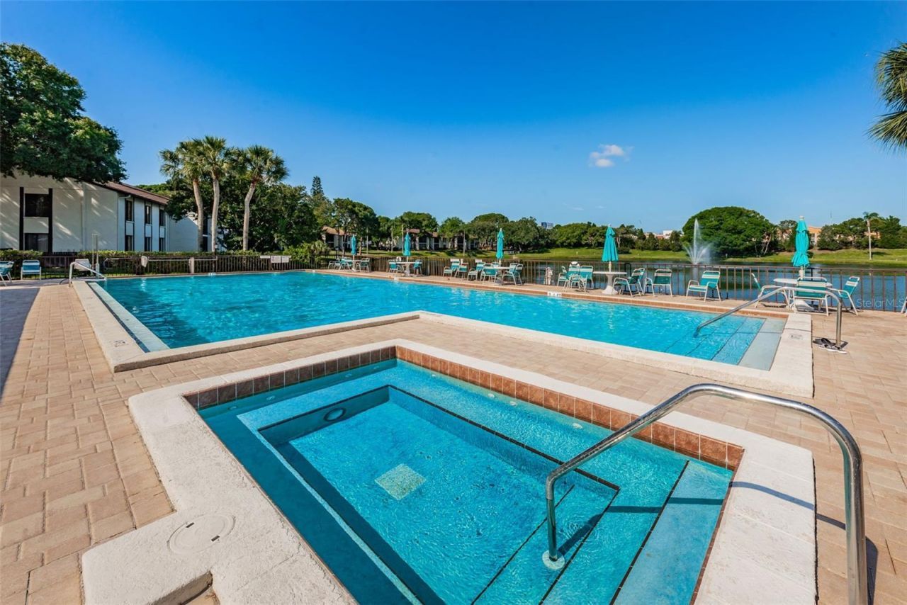 2687 Pine Ridge Way S, Unit B2, Palm Harbor, FL 34684 Photo