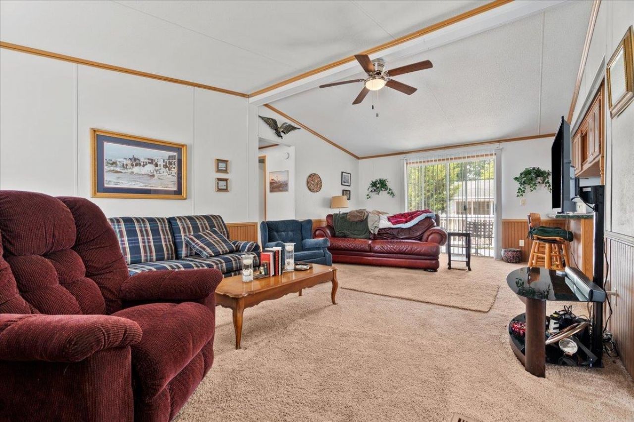 750 Patrick Rd.  Photo 9