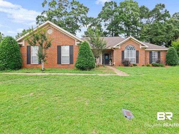 9422 S Labrador Run, Mobile, AL 36695