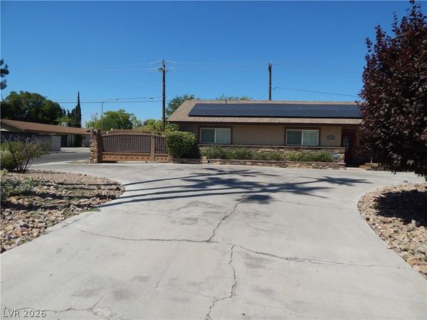 2712 W Oakey Boulevard , Las Vegas, NV 89102