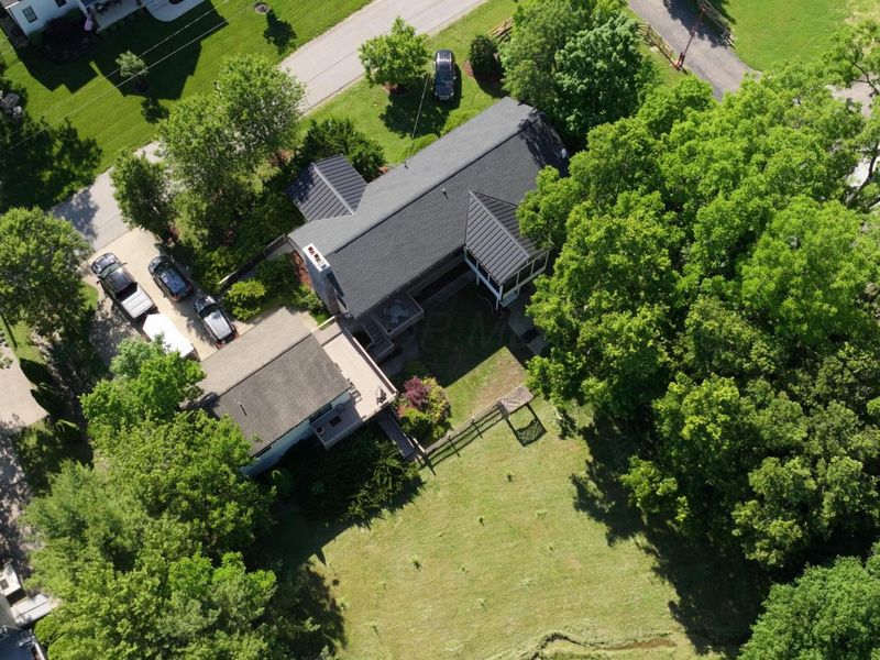 9220 Shawnee Trail, Powell, OH 43065 Photo 5