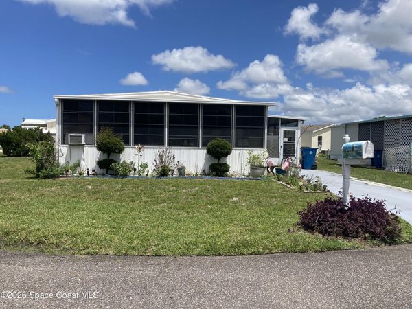 1056 Wood Court NE, Palm Bay, FL 32907
