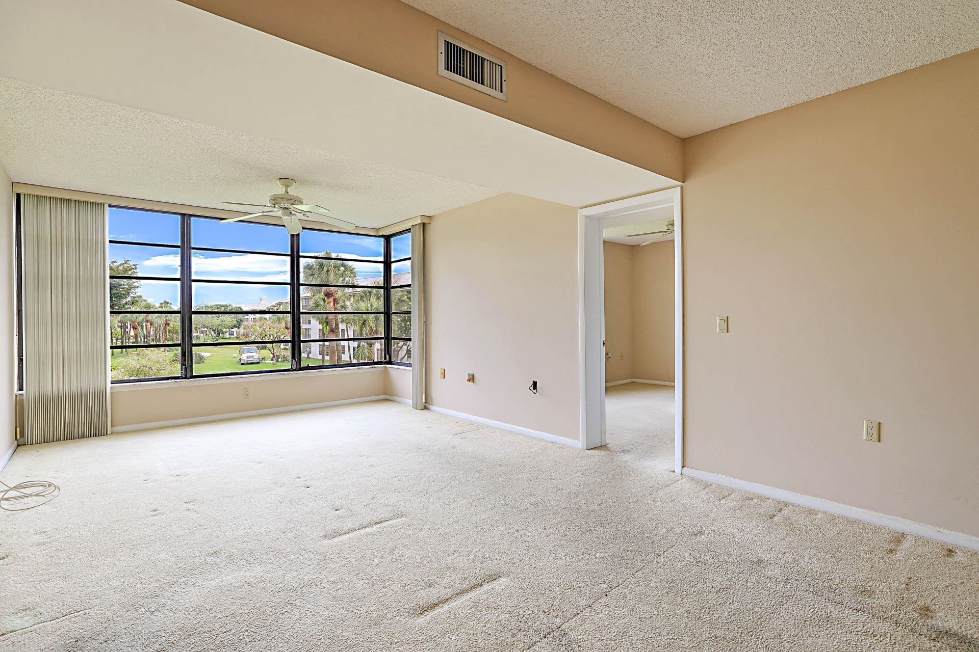 3526 Whitehall Drive, Unit 302, West Palm Beach, FL 33401 Photo