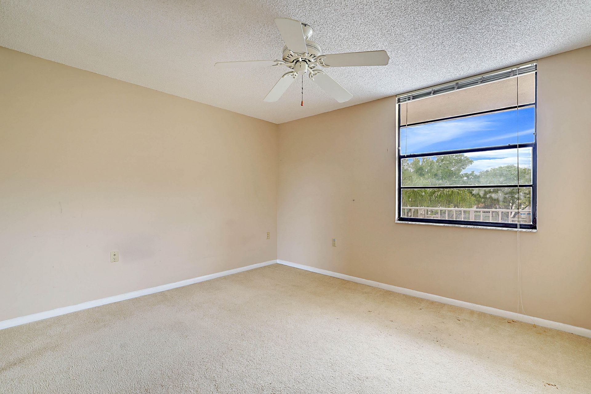 3526 Whitehall Drive, Unit 302, West Palm Beach, FL 33401 Photo