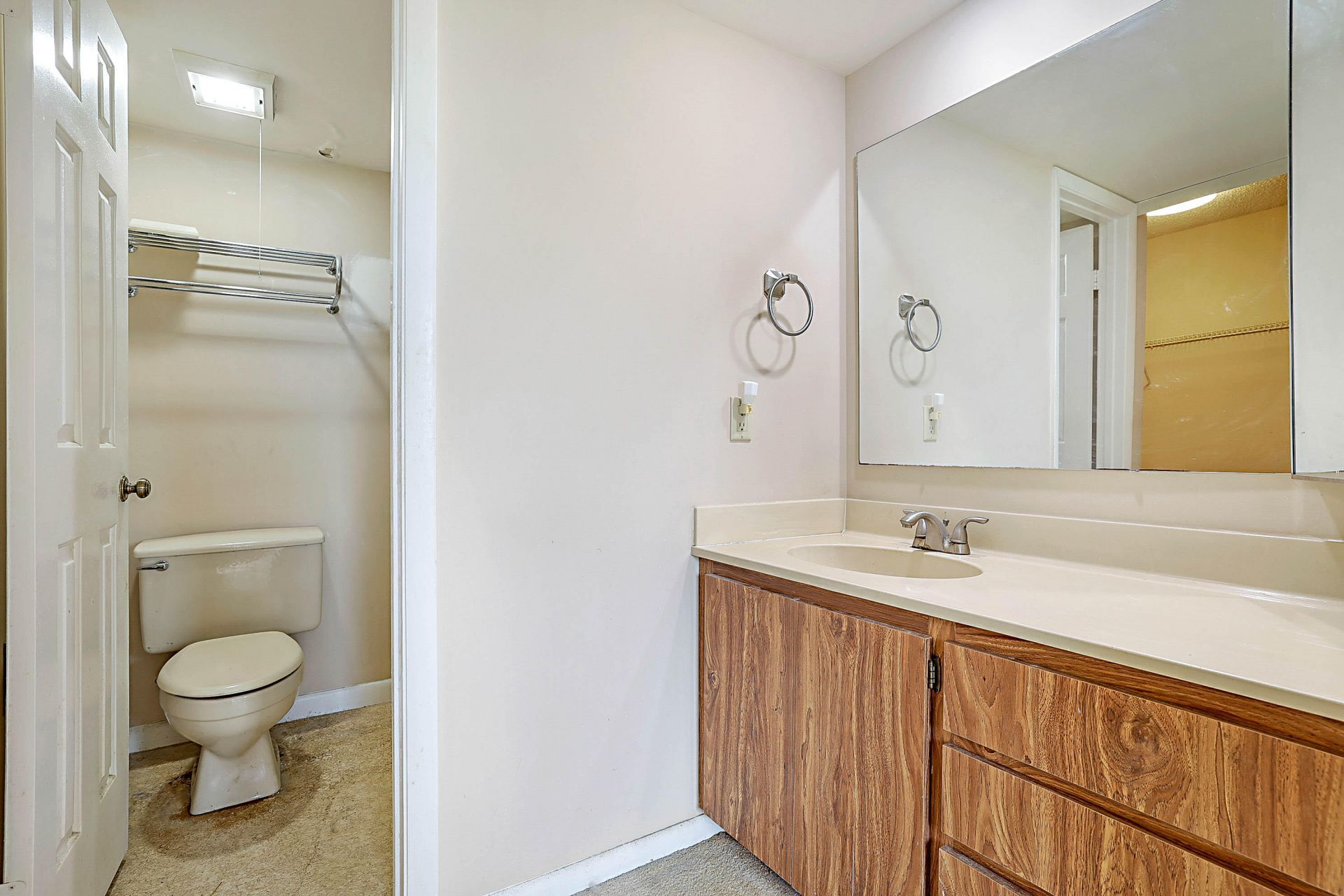 3526 Whitehall Drive, Unit 302, West Palm Beach, FL 33401 Photo