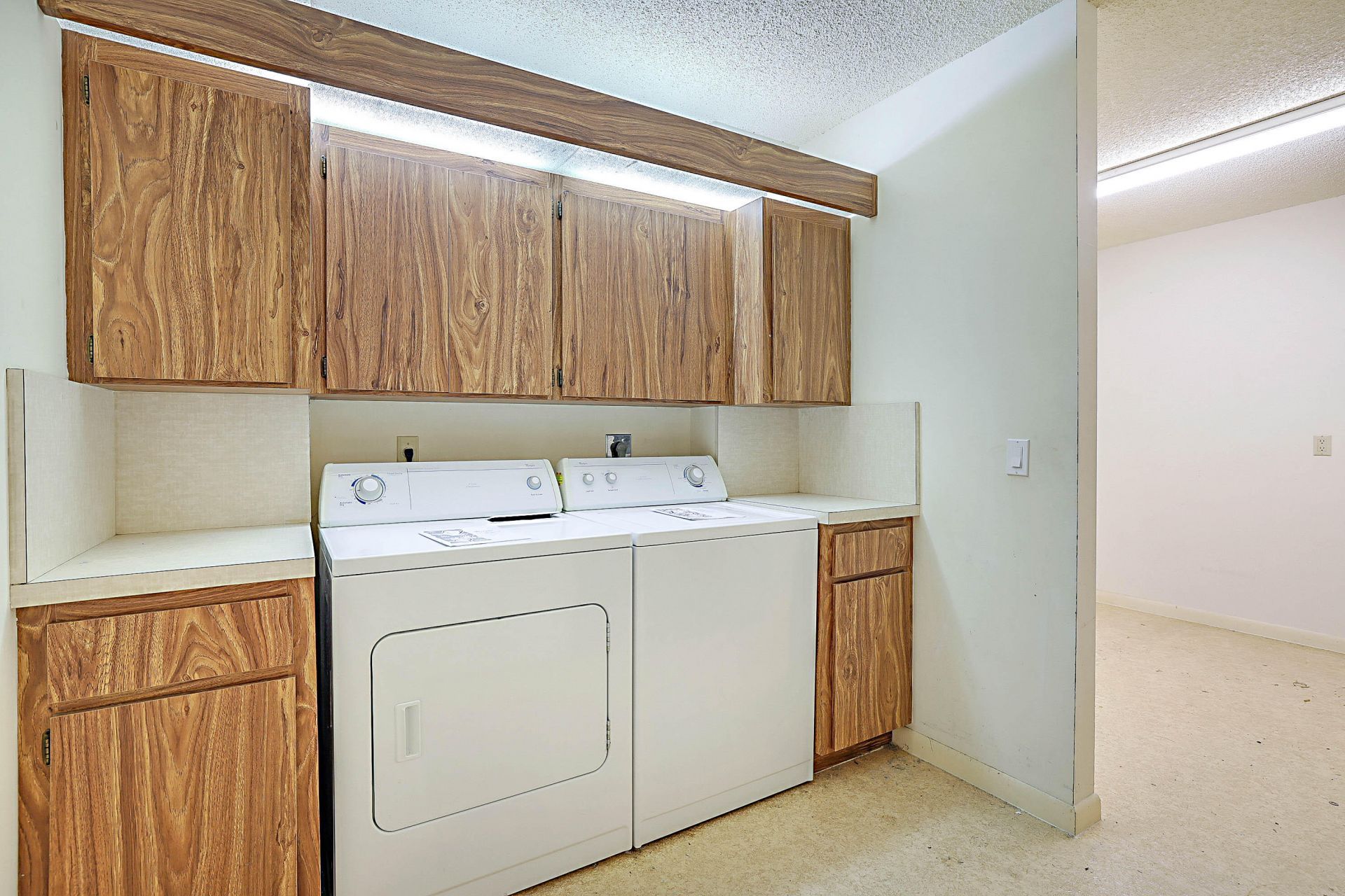3526 Whitehall Drive, Unit 302, West Palm Beach, FL 33401 Photo