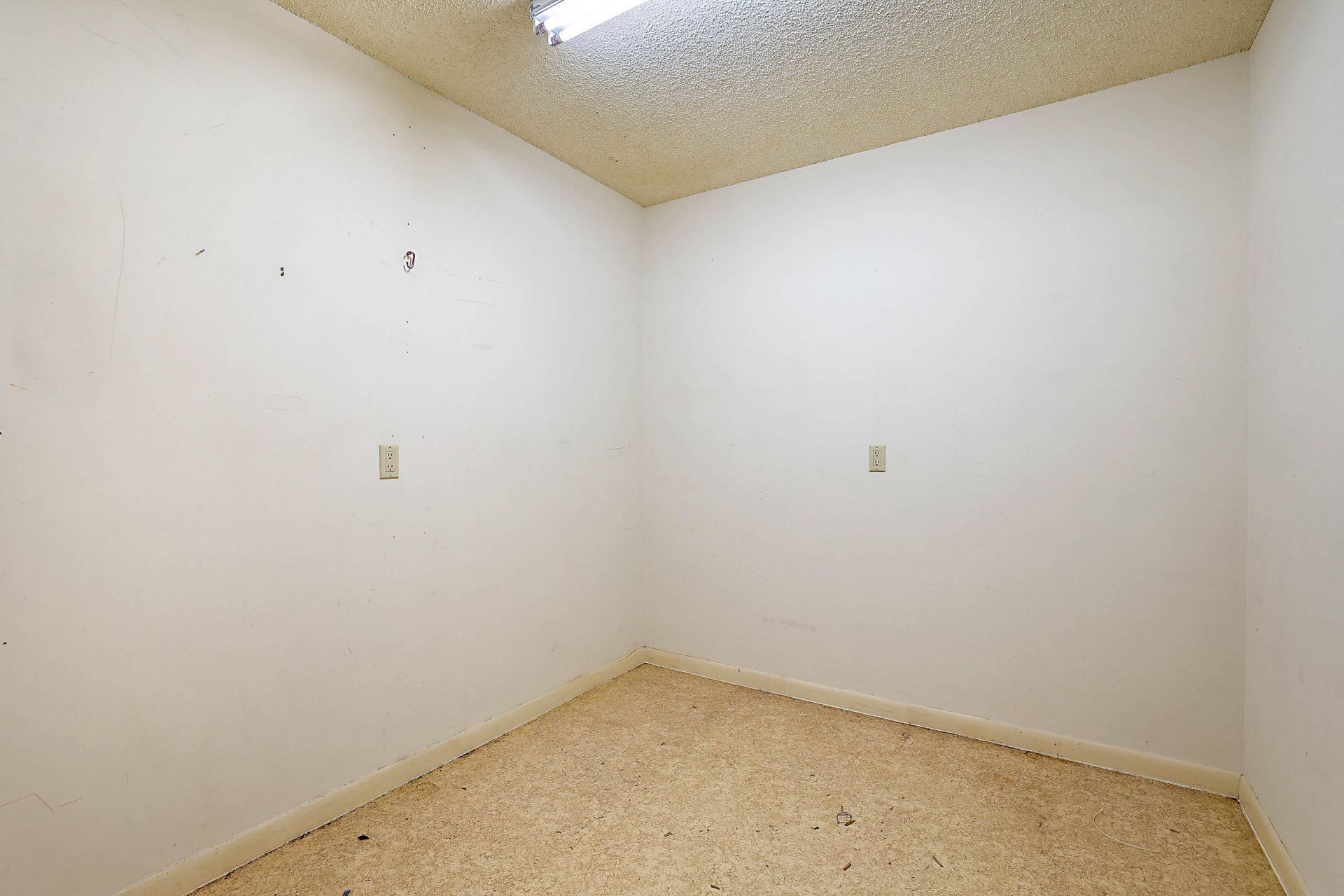 3526 Whitehall Drive, Unit 302, West Palm Beach, FL 33401 Photo