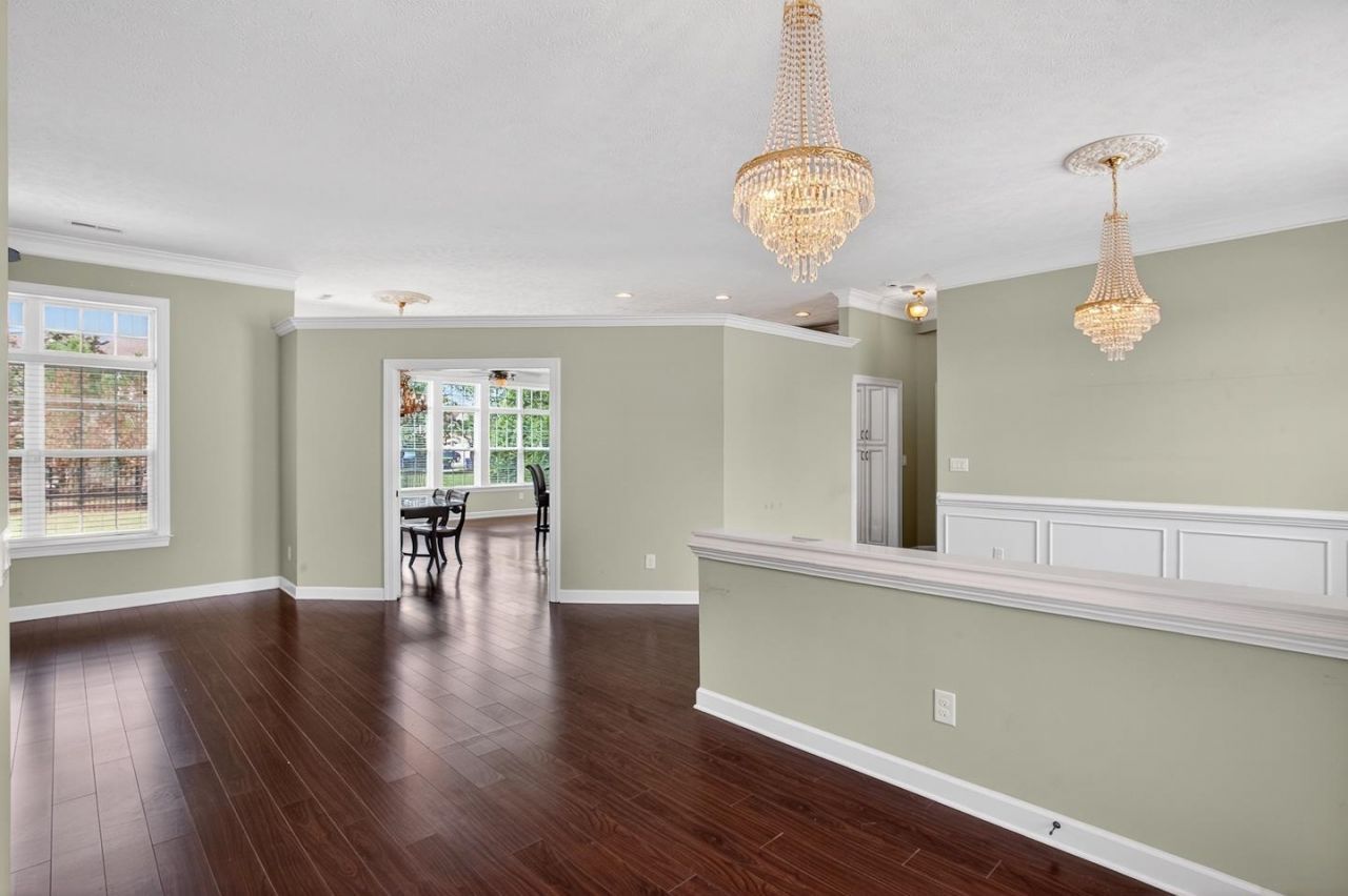 121 Willow Bay Dr.  Photo 5