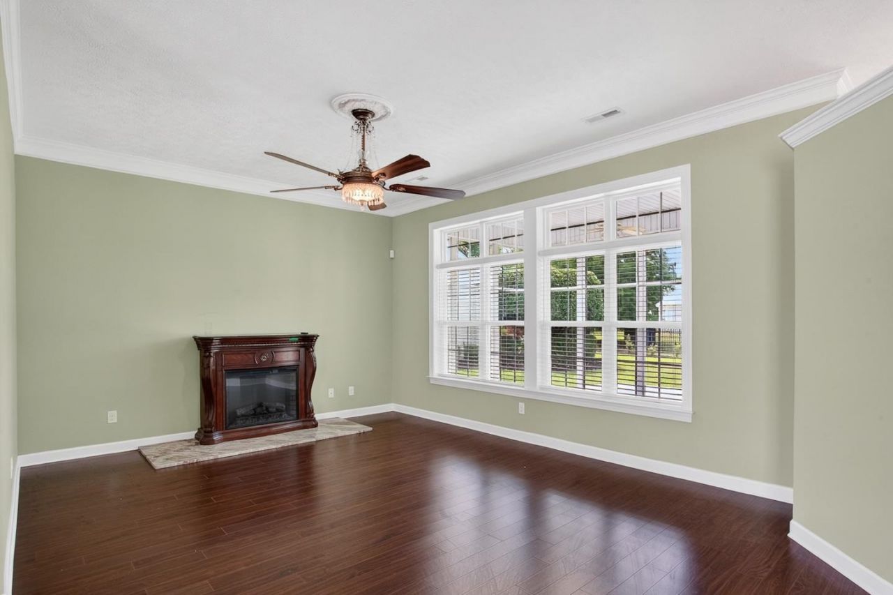 121 Willow Bay Dr.  Photo 9