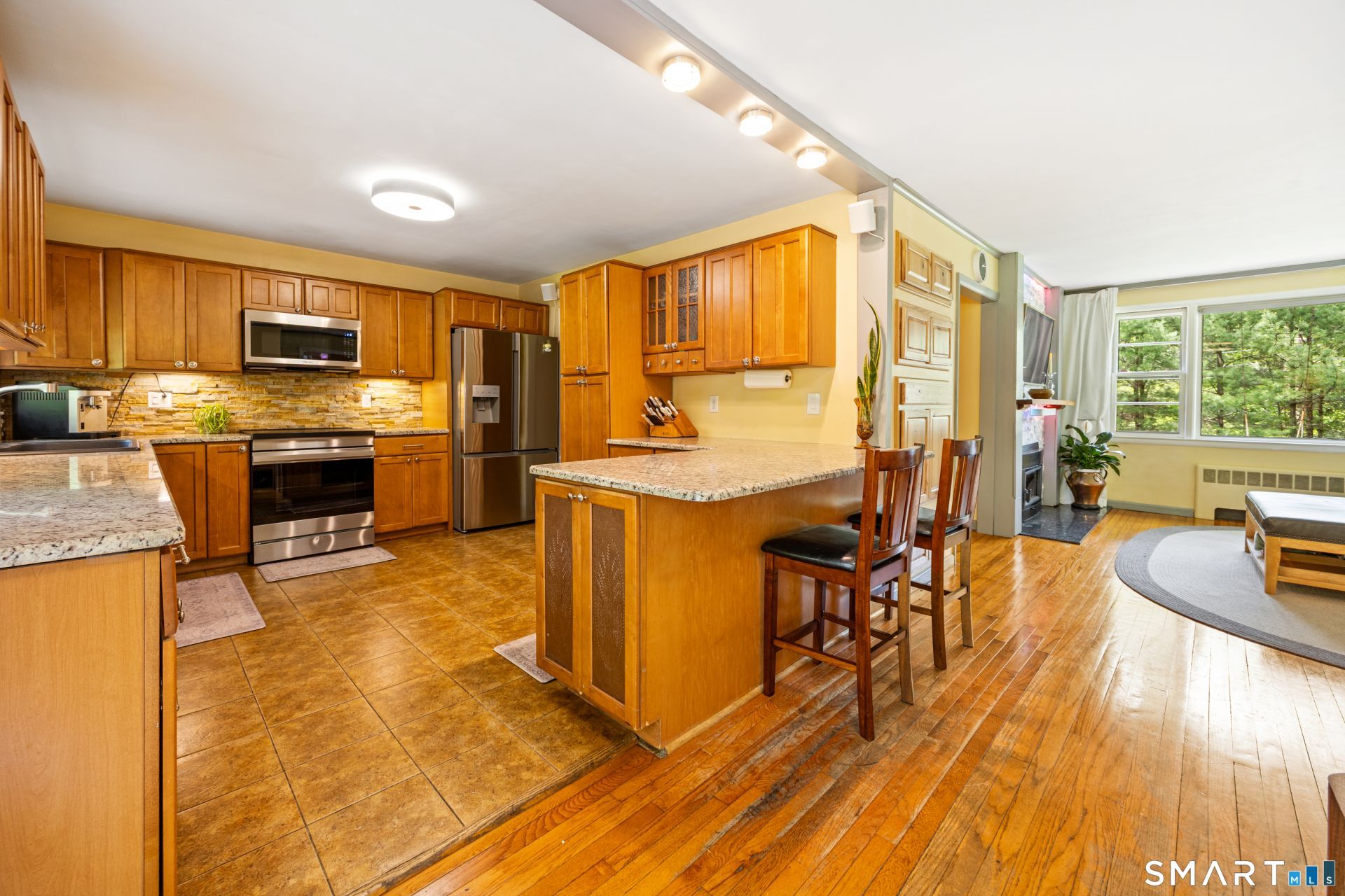 1067 Litchfield, New Hartford, CT 06057 Main Photo