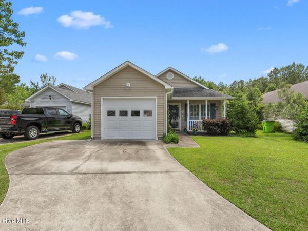 102 Gladiola Drive, New Bern, NC 28562