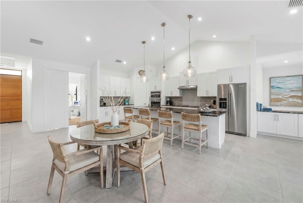 18355 Fairmont Dr, Naples, FL 34114 Photo