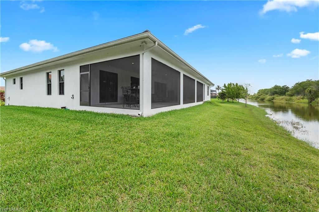 18355 Fairmont Dr, Naples, FL 34114 Photo