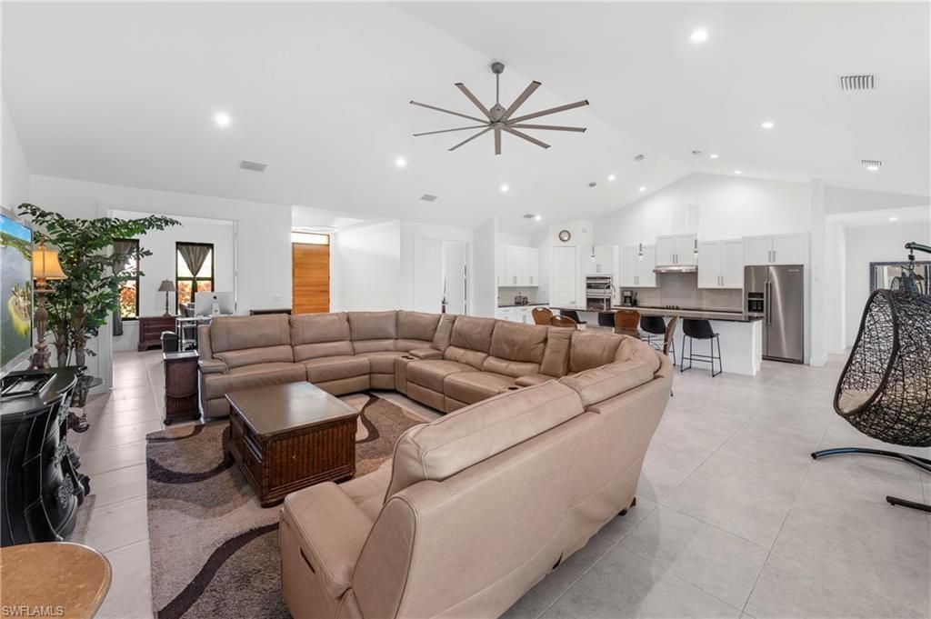 18355 Fairmont Dr, Naples, FL 34114 Photo
