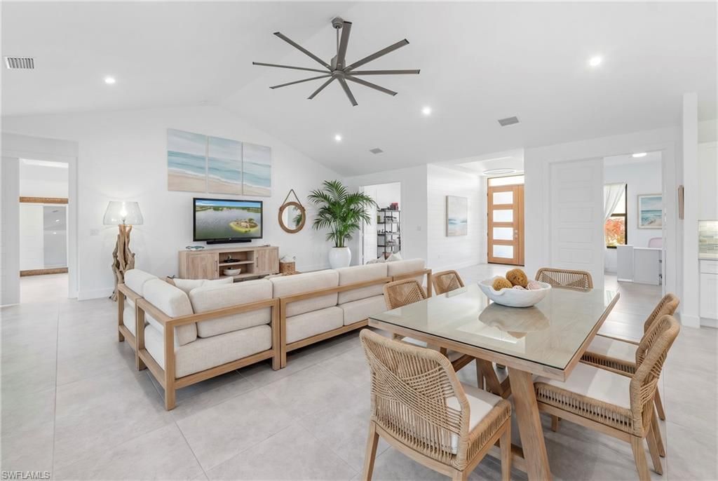18355 Fairmont Dr, Naples, FL 34114 Photo