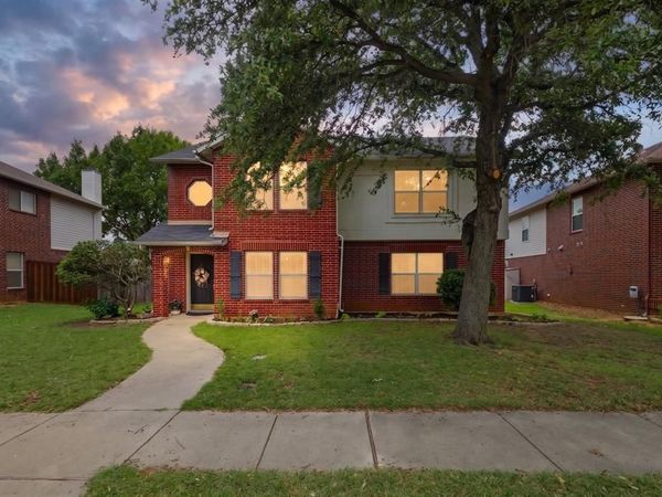 905 Valleybrook Drive, Lewisville, TX 75067