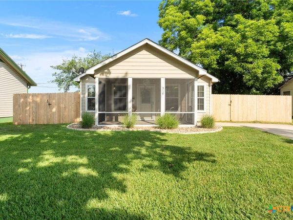 510 Neil Street , Belton, TX 76513