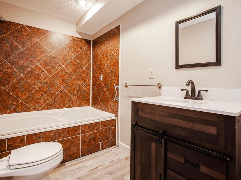 9213 Prestwick Green Drive, Columbus, OH 43240 Photo 34
