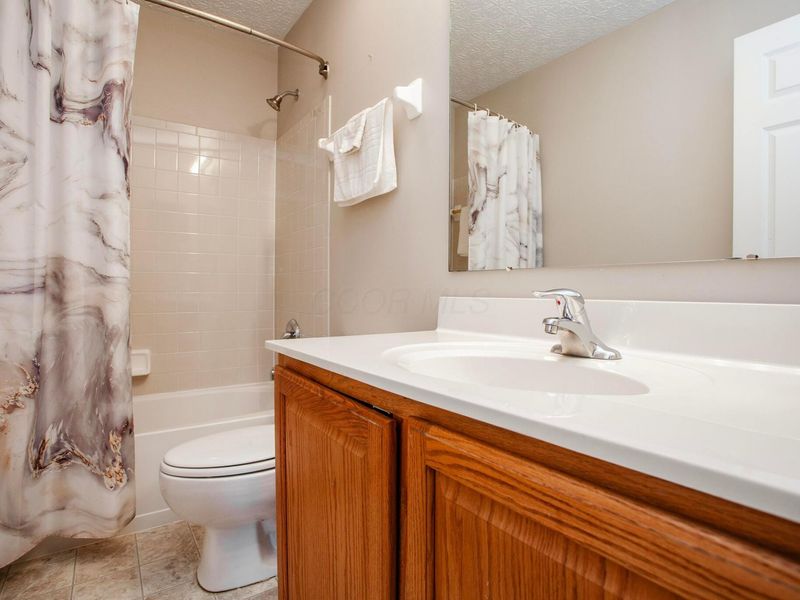 9213 Prestwick Green Drive, Columbus, OH 43240 Photo 37