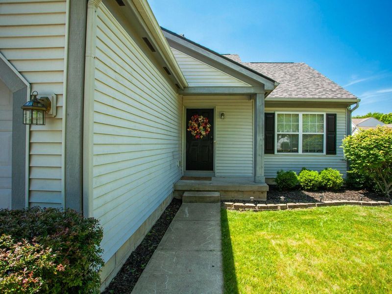 9213 Prestwick Green Drive, Columbus, OH 43240 Photo 8