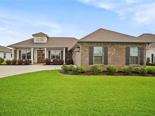 10921 Secretariat Boulevard, Daphne, AL 36526