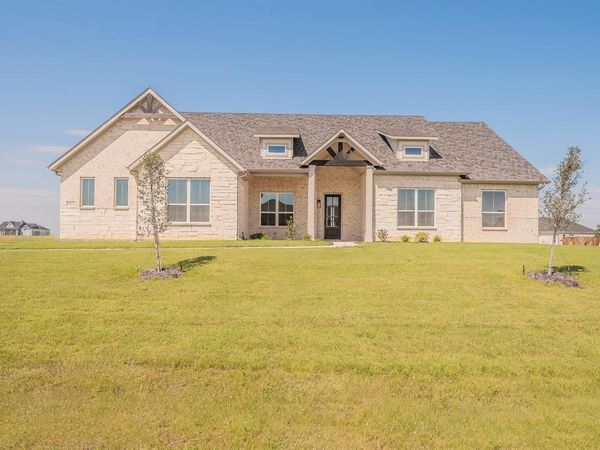 10611 Winter Wheat Lane, Venus, TX 76084