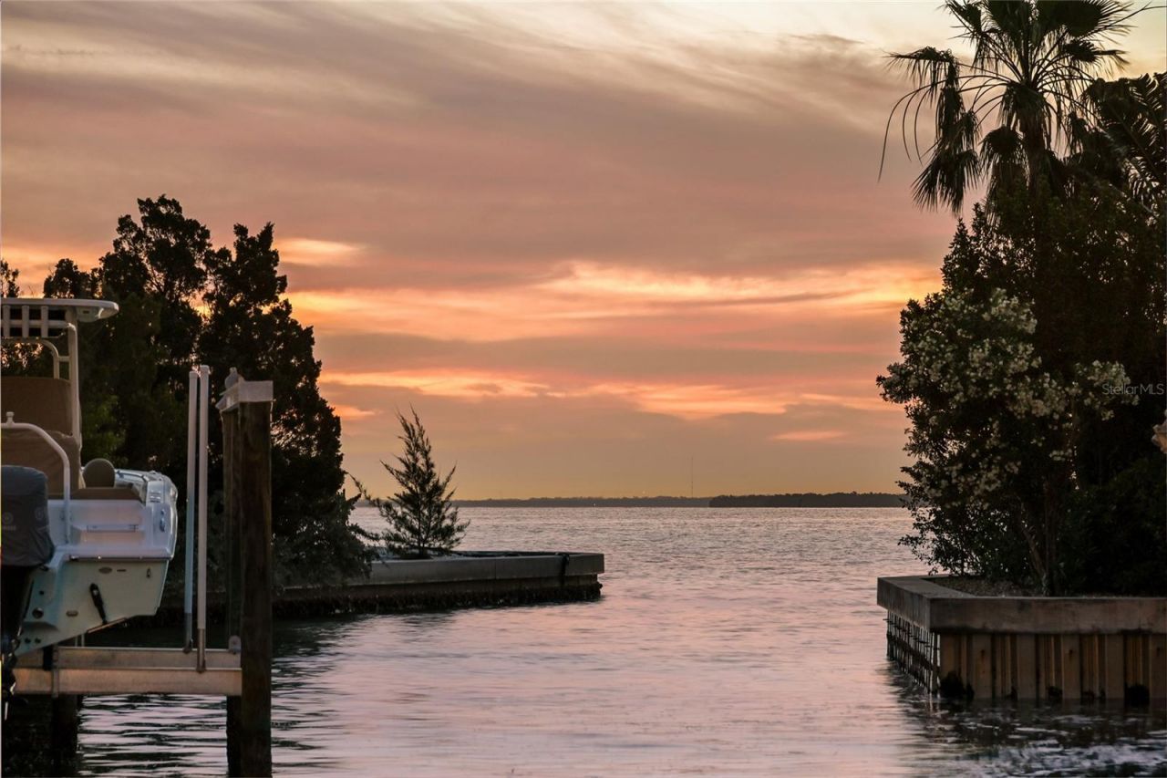 511 59th Street, Bradenton Beach, FL 34217 Photo