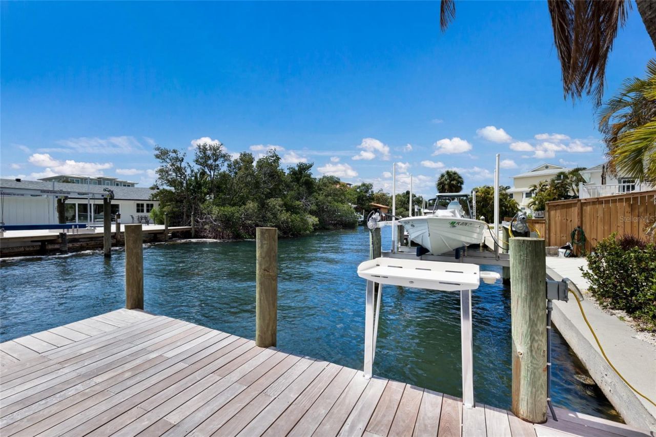 511 59th Street, Bradenton Beach, FL 34217 Photo