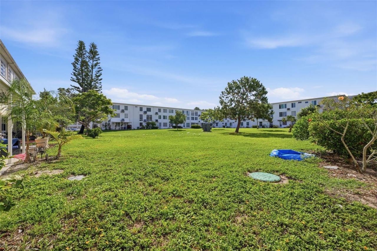 2434 Australia Way E, Unit 12, Clearwater, FL 33763 Photo