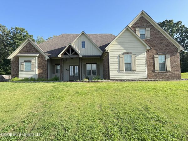 46 Fairview Trail, Byhalia, MS 38611