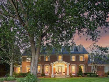 5854 Loma Linda Lane NE, Canton, OH 44721
