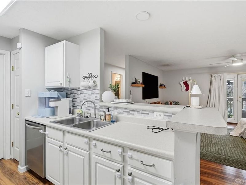 1901 Waterstone Boulevard, Unit 208, Miamisburg, OH 45342 Photo 11