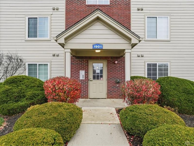 1901 Waterstone Boulevard, Unit 208, Miamisburg, OH 45342 Photo 2