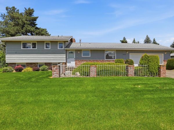 10015 E 18th Ave, Spokane Valley, WA 99206