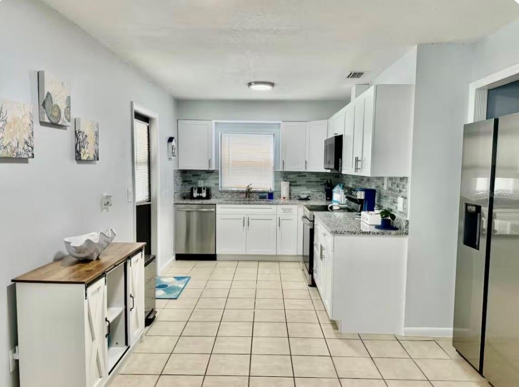 7316 Willow Park Drive , Tampa, FL 33637 Photo